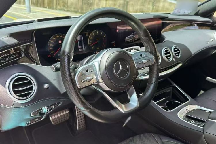 Used Mercedes-Benz S-Class 2018 S 450 4MATIC Coupe Interior 1