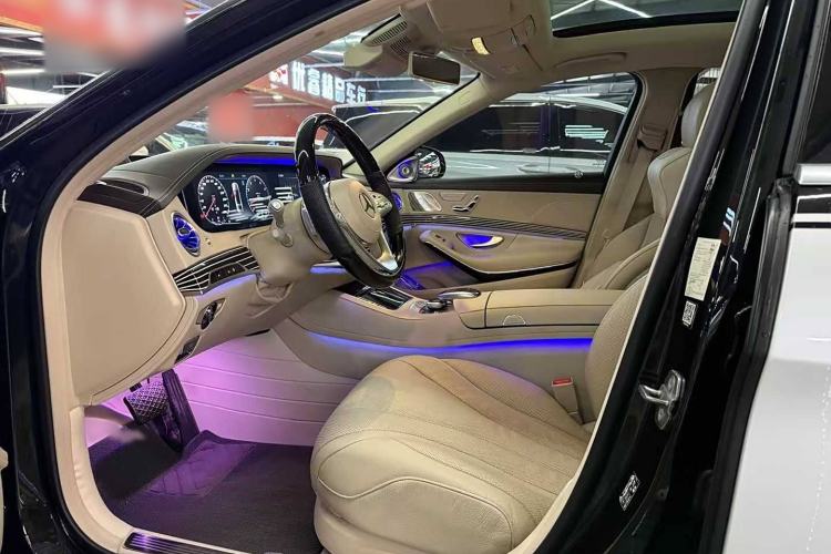 Used Mercedes-Benz S-Class 2018 S 350 L Interior 3