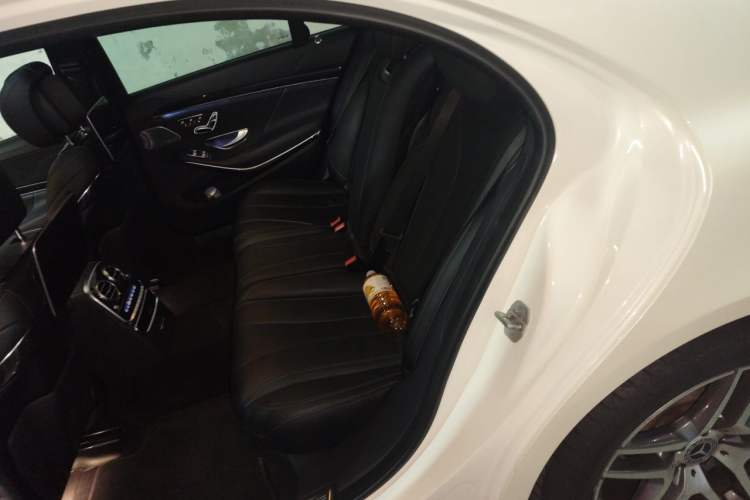 Used Mercedes-Benz S-Class 2018 S 450 L 4MATIC Left Rear Seat