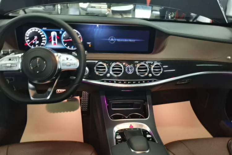 Used Mercedes-Benz S-Class 2019 S 450 L 4MATIC Audio And AC Panel