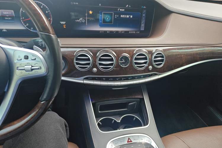 Used Mercedes-Benz S-Class 2019 S 350 L Luxury Edition Prestige Edition Audio And AC Panel