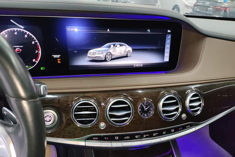 Used Mercedes-Benz S-Class 2019 S 320 L Audio And AC Panel