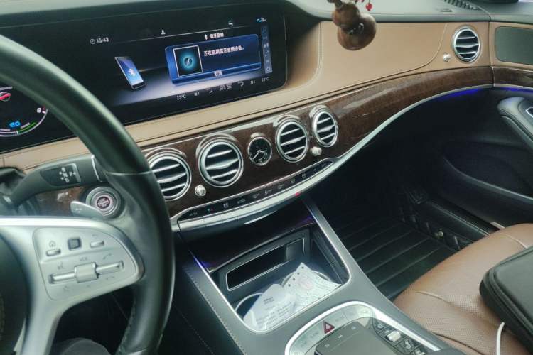 Used Mercedes-Benz S-Class 2019 S 320 L Prestige Edition Audio And AC Panel