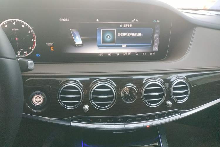 Used Mercedes-Benz S-Class 2019 S 320 L Audio And AC Panel