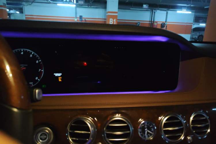 Used Mercedes-Benz S-Class 2019 S 350 L Executive Edition Audio And AC Panel