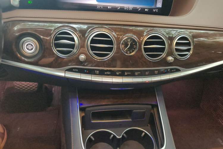 Used Mercedes-Benz S-Class 2019 S 350 L Prestige Model Ultimate Collection Audio And AC Panel