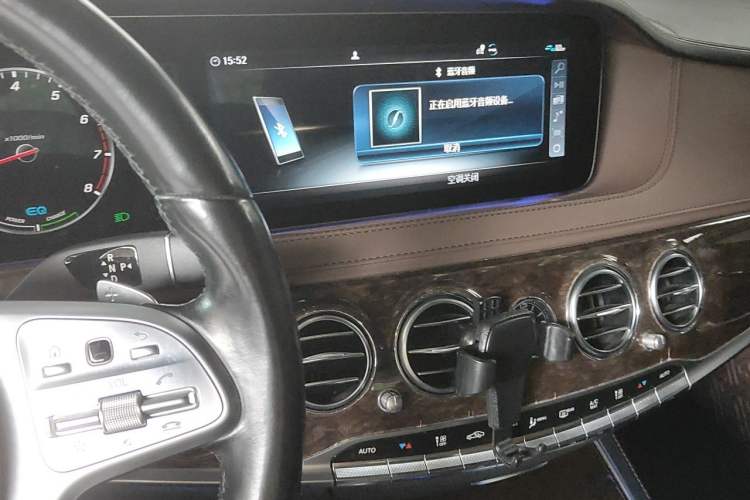 Used Mercedes-Benz S-Class 2019 S 320 L Audio And AC Panel