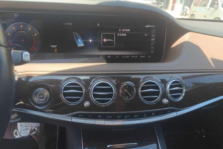 Used Mercedes-Benz S-Class 2019 S 320 L Audio And AC Panel