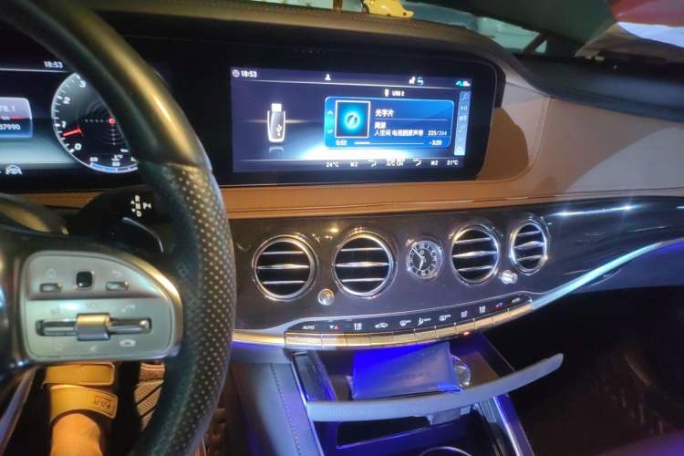 Used Mercedes-Benz S-Class 2019 S 450 L 4MATIC Audio And AC Panel