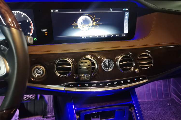 Used Mercedes-Benz S-Class 2019 S 350 L Executive Edition Audio And AC Panel
