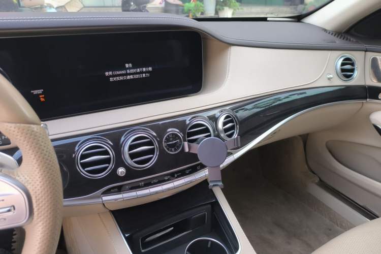 Used Mercedes-Benz S-Class 2019 S 450 L 4MATIC Exclusive Edition Audio And AC Panel