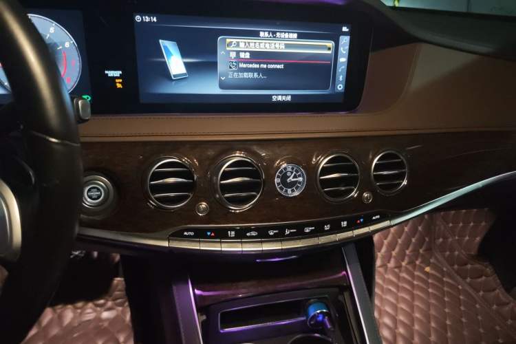 Used Mercedes-Benz S-Class 2019 S 320 L Audio And AC Panel
