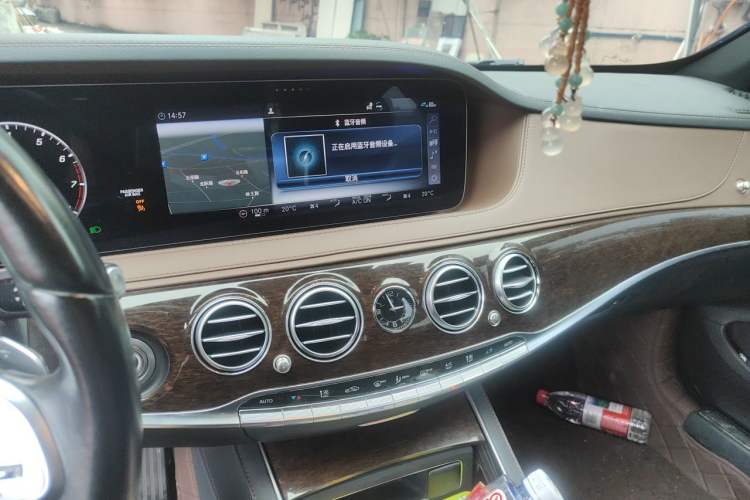 Used Mercedes-Benz S-Class 2019 S 320 L Audio And AC Panel