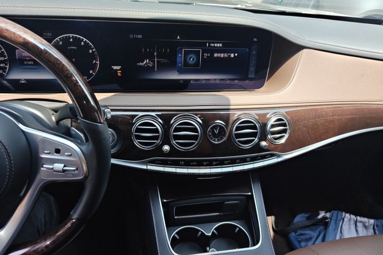 Used Mercedes-Benz S-Class 2019 S 350 L Prestige Model Ultimate Collection Audio And AC Panel