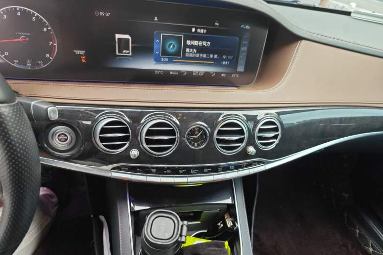 Used Mercedes-Benz S-Class 2019 S 450 L 4MATIC Exclusive Edition Audio And AC Panel