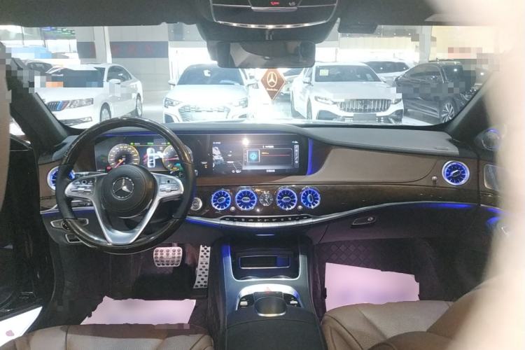 Used Mercedes-Benz S-Class 2019 S 320 L Prestige Edition Center Console