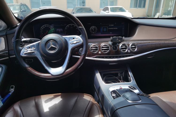 Used Mercedes-Benz S-Class 2019 S 320 L Center Console