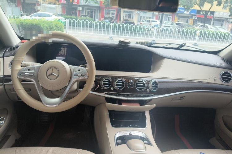 Used Mercedes-Benz S-Class 2019 S 320 L Prestige Edition Center Console