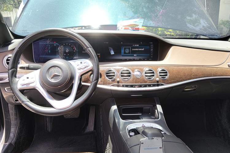 Used Mercedes-Benz S-Class 2019 S 320 L Center Console