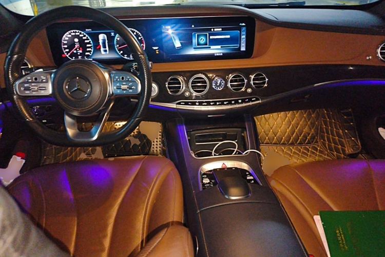 Used Mercedes-Benz S-Class 2019 S 450 L 4MATIC Center Console