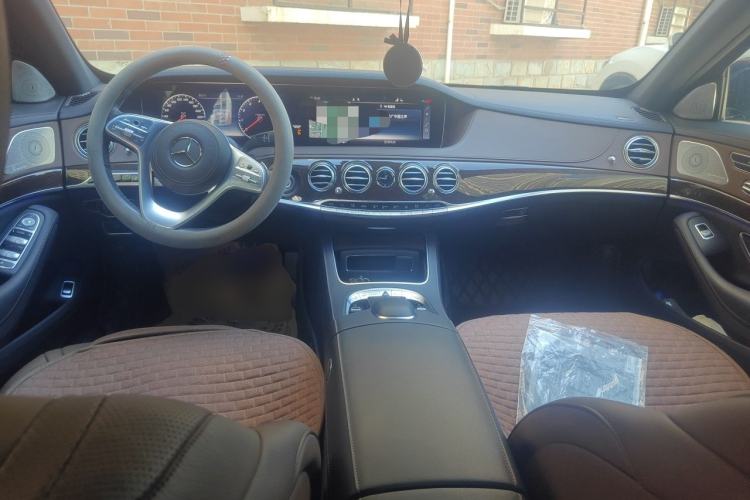 Used Mercedes-Benz S-Class 2019 S 320 L Prestige Edition Center Console