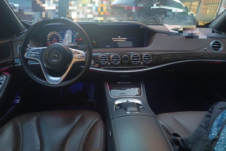 Used Mercedes-Benz S-Class 2019 S 320 L Center Console