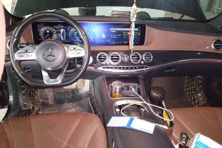 Used Mercedes-Benz S-Class 2019 S 450 L 4MATIC Center Console