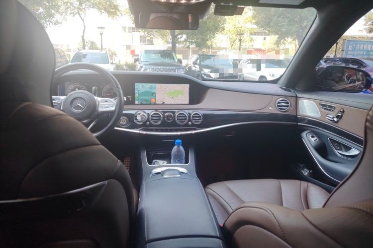 Used Mercedes-Benz S-Class 2019 S 450 L 4MATIC Exclusive Edition Center Console
