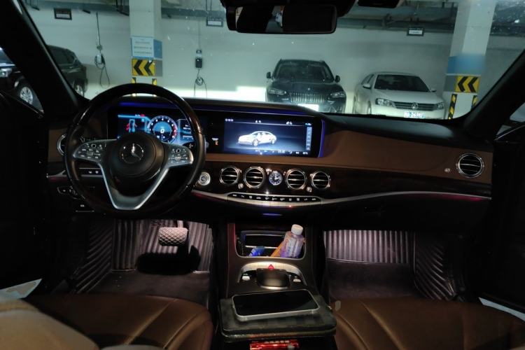 Used Mercedes-Benz S-Class 2019 S 350 L Luxury Model Center Console