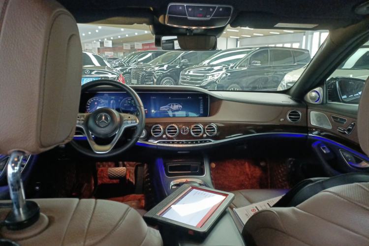 Used Mercedes-Benz S-Class 2019 S 320 L Center Console