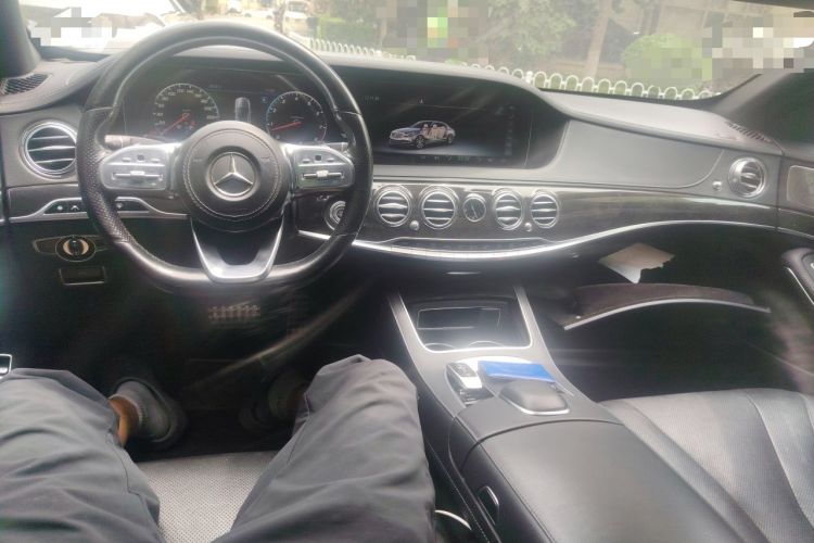 Used Mercedes-Benz S-Class 2019 S 450 L 4MATIC Center Console