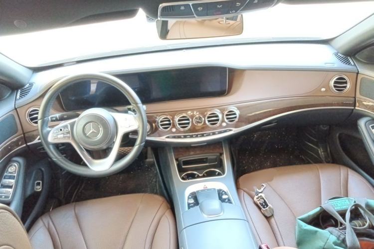 Used Mercedes-Benz S-Class 2019 S 320 L Center Console