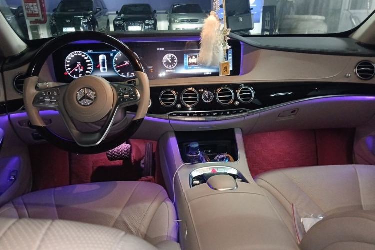 Used Mercedes-Benz S-Class 2019 S 350 L Luxury Edition Prestige Edition Center Console