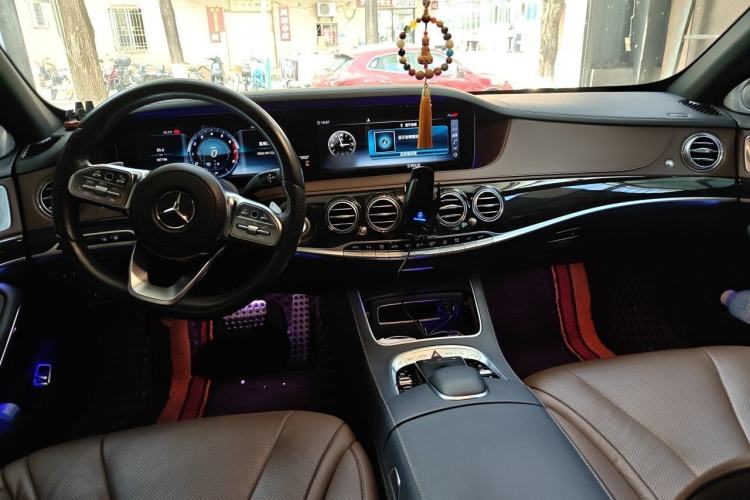 Used Mercedes-Benz S-Class 2019 S 450 L 4MATIC Center Console