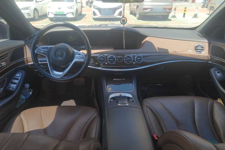 Used Mercedes-Benz S-Class 2019 S 320 L Center Console