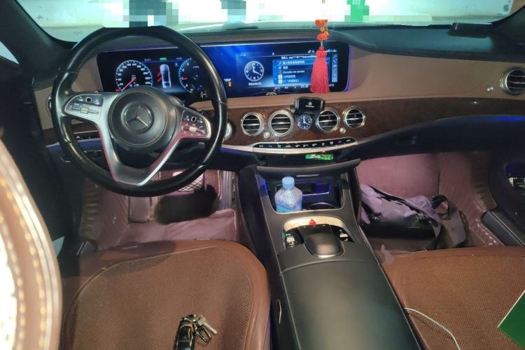 Used Mercedes-Benz S-Class 2019 S 320 L Center Console
