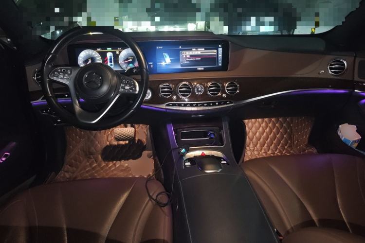 Used Mercedes-Benz S-Class 2019 S 320 L Center Console