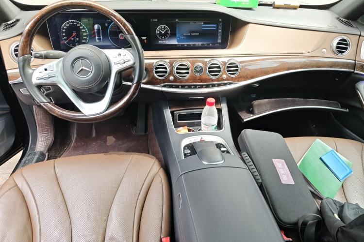 Used Mercedes-Benz S-Class 2019 S 350 L Luxury Edition Prestige Edition Center Console