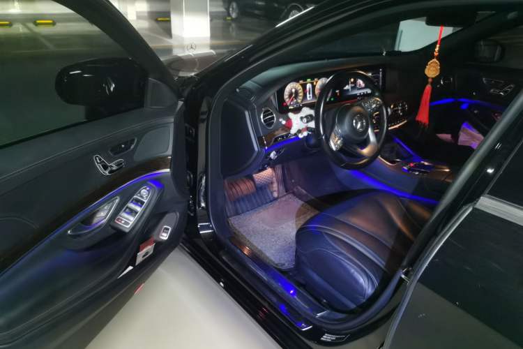 Used Mercedes-Benz S-Class 2019 S 320 L Driver Seat