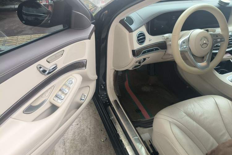 Used Mercedes-Benz S-Class 2019 S 320 L Prestige Edition Driver Seat