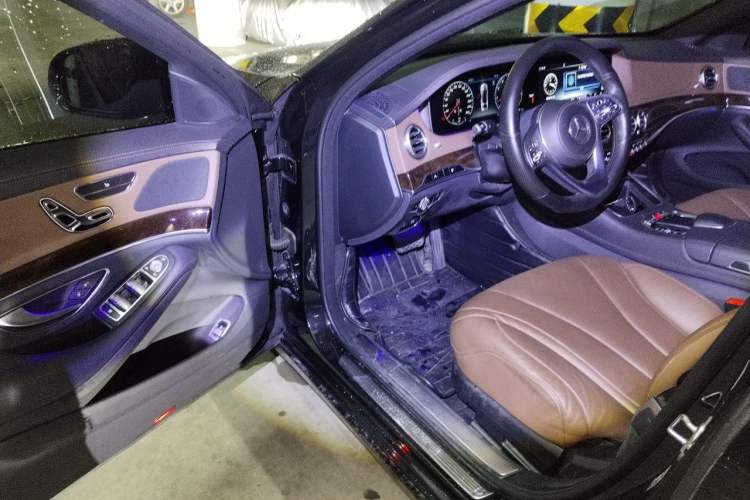 Used Mercedes-Benz S-Class 2019 S 350 L Executive Edition Driver Seat
