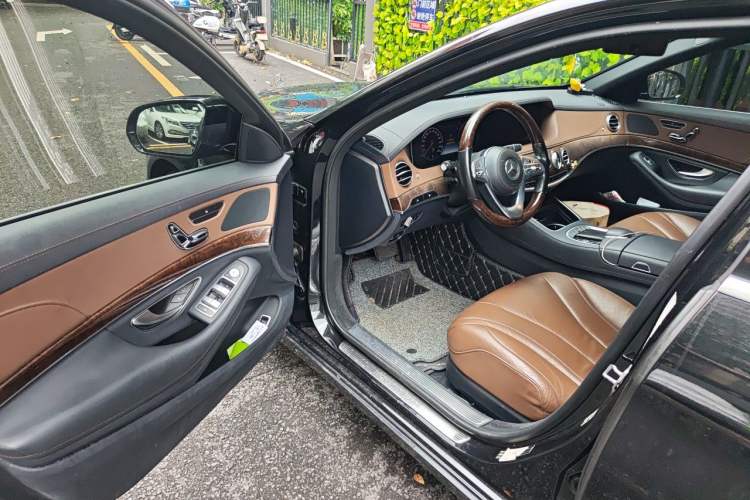 Used Mercedes-Benz S-Class 2019 S 350 L Executive Edition Driver Seat