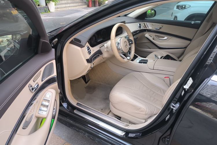 Used Mercedes-Benz S-Class 2019 S 450 L 4MATIC Exclusive Edition Driver Seat