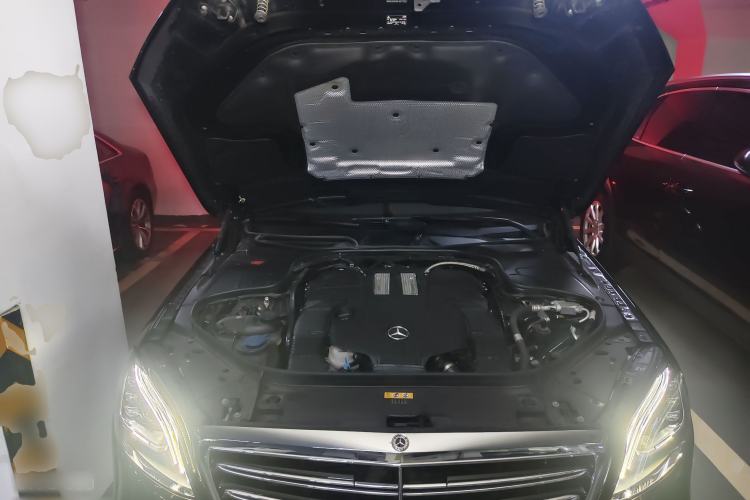 Used Mercedes-Benz S-Class 2019 S 350 L Luxury Edition Prestige Edition Engine Bay