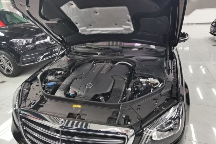 Used Mercedes-Benz S-Class 2019 S 350 L Luxury Model Engine Bay