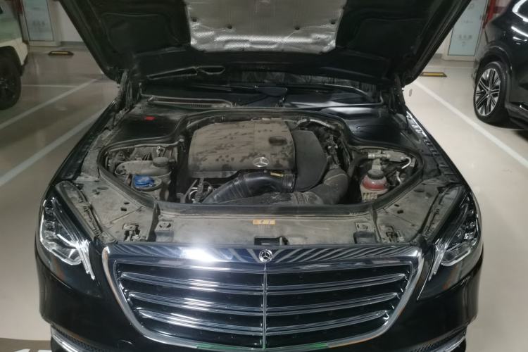 Used Mercedes-Benz S-Class 2019 S 320 L Engine Bay