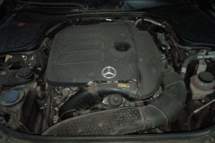 Used Mercedes-Benz S-Class 2019 S 320 L Engine Bay