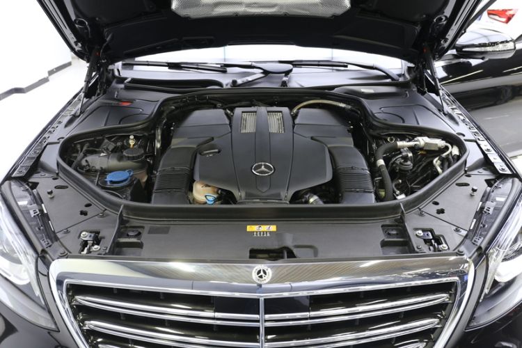 Used Mercedes-Benz S-Class 2019 S 350 L Luxury Edition Prestige Edition Engine Bay