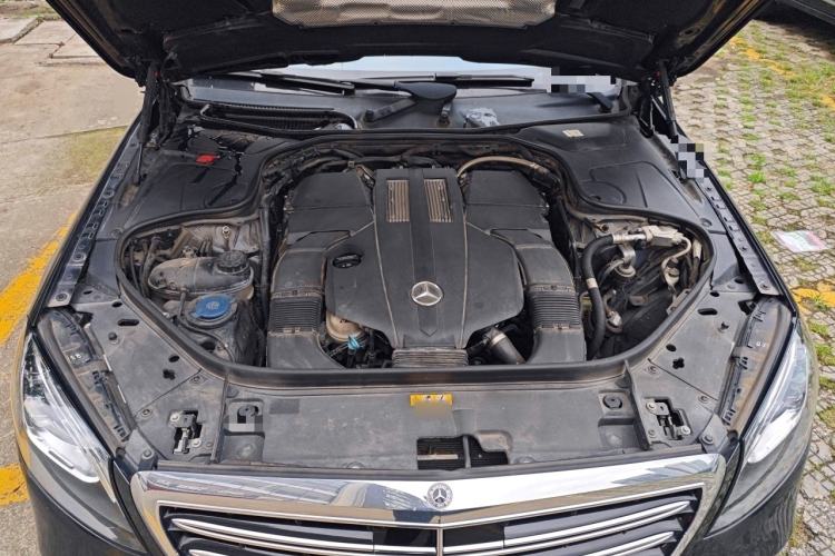 Used Mercedes-Benz S-Class 2019 S 350 L Luxury Model Engine Bay