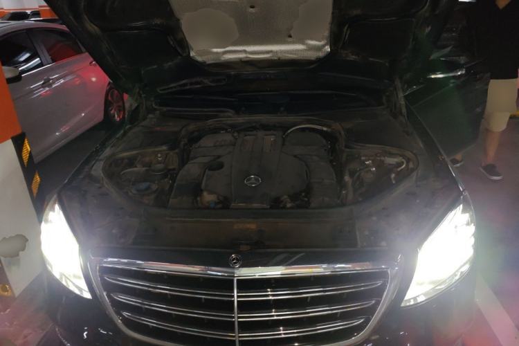 Used Mercedes-Benz S-Class 2019 S 350 L Executive Edition Engine Bay